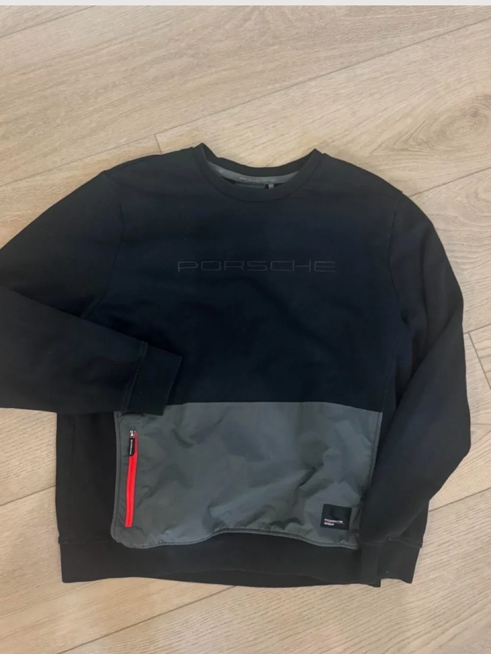 Porsche Motor sports Black & Gray Crewneck Sweater L
